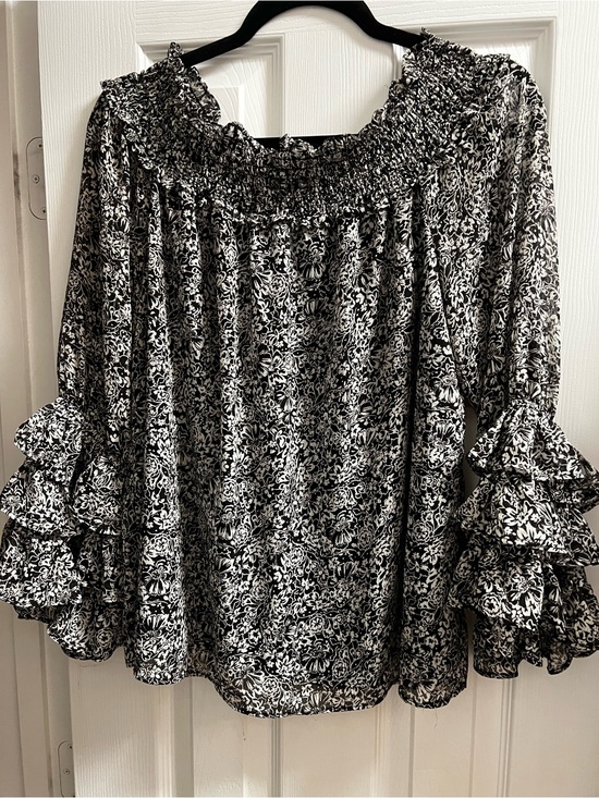 CeCe Tops - CeCe Black & White Floral Smocked Off-Shoulder Ruffle Sleeve Blouse